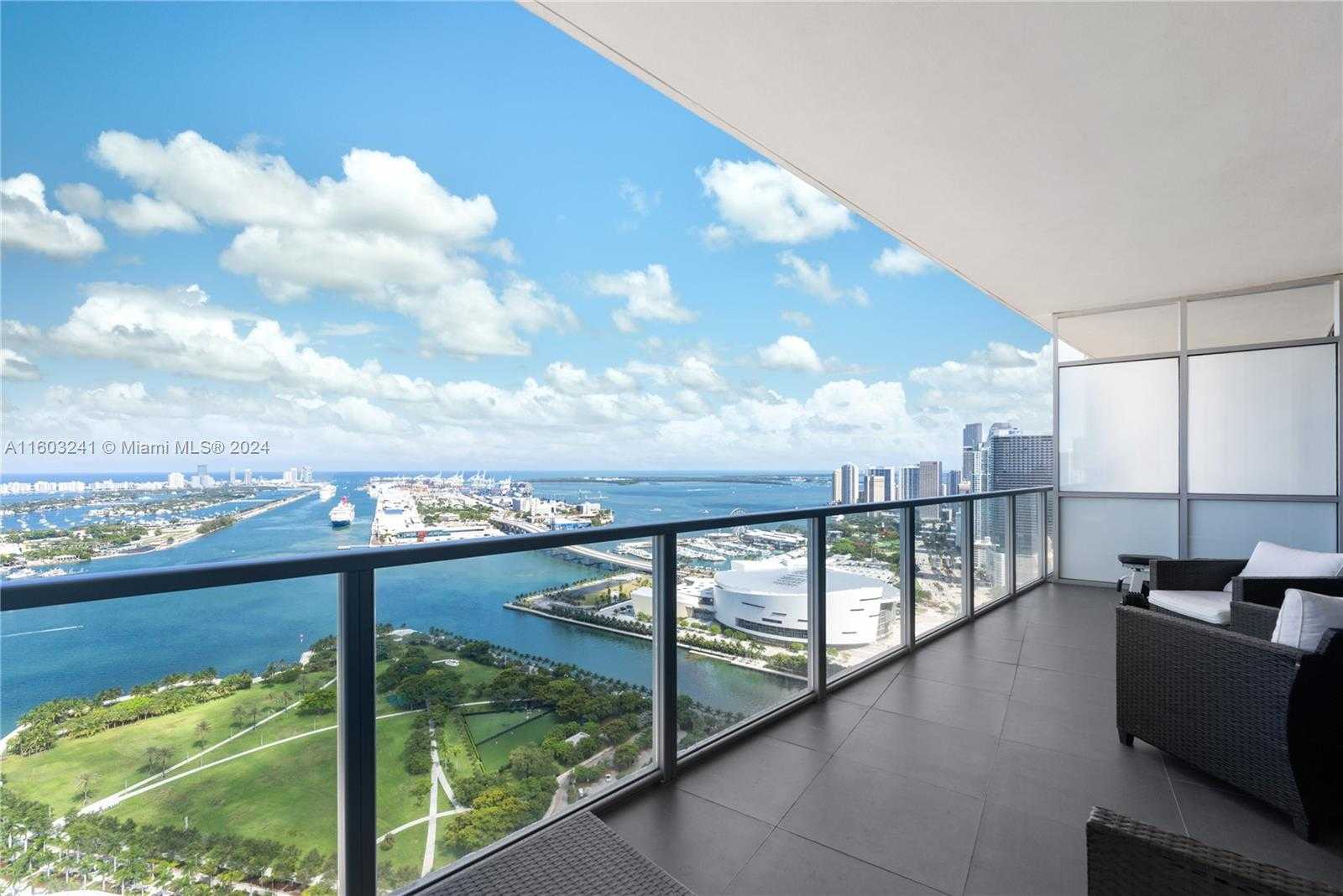 photo 1: 1100 Biscayne Blvd Unit 4403, Miami FL 33132