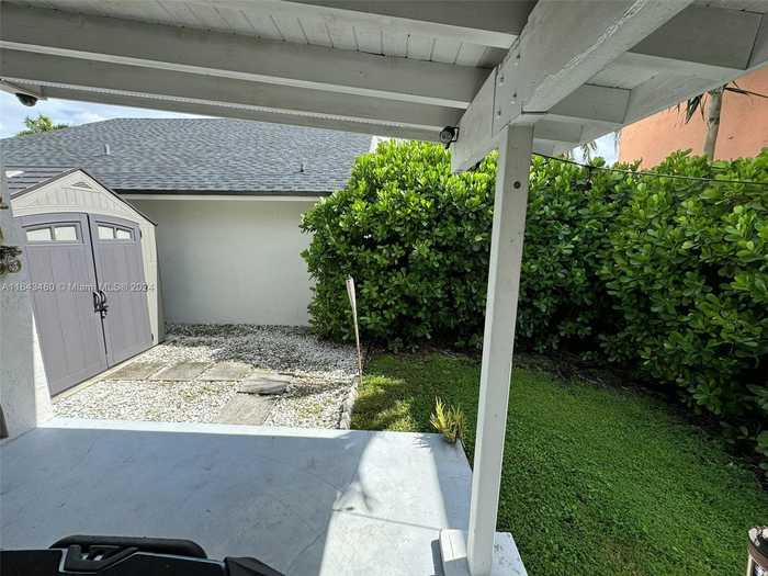 photo 27: 19010 NW 78th Pl, Hialeah FL 33015