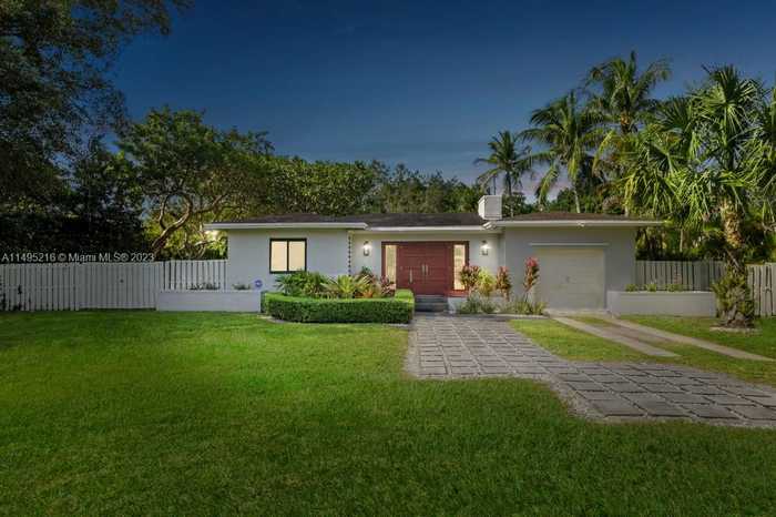 photo 2: 7410 SW 83 CT, Miami FL 33143