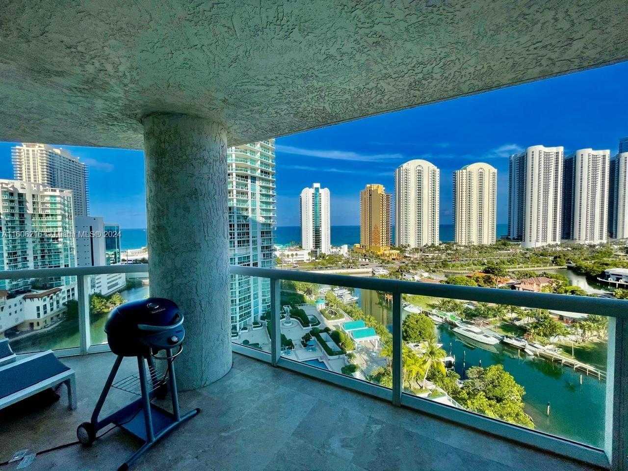 photo 1: 16500 Collins Ave Unit 1652, Sunny Isles Beach FL 33160