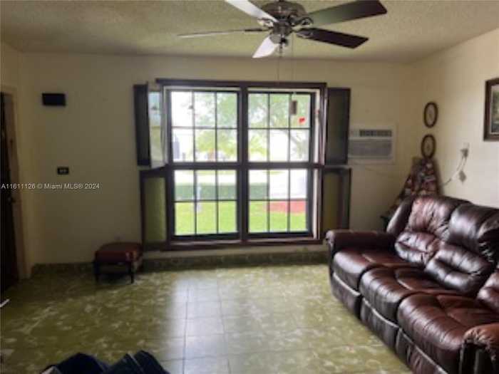 photo 2: 4140 SW 108th Ave, Miami FL 33165