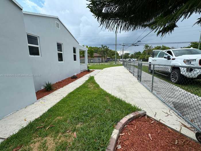 photo 34: 5573 NW 24th Ave, Miami FL 33142