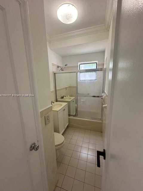 photo 3: 1550 SW 13th St, Miami FL 33145