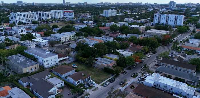 photo 7: 2020 SW 5th St, Miami FL 33135