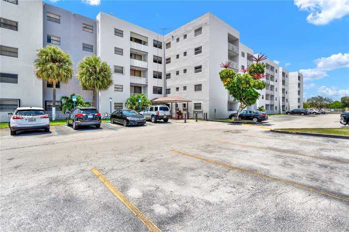 photo 1: 8185 NW 7th St Unit 311, Miami FL 33126