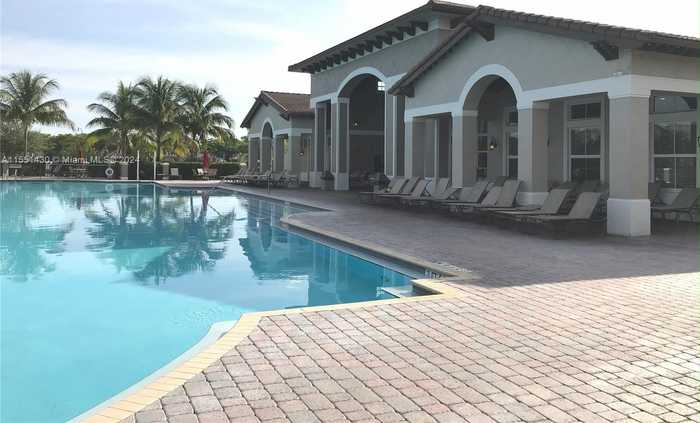 photo 1: 9229 SW 227th St Unit 4-9, Cutler Bay FL 33190