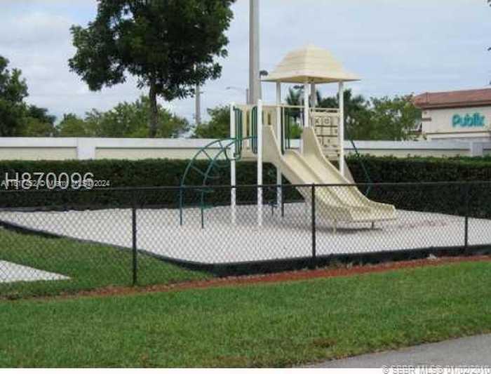 photo 15: 3172 SW 50th St Unit 3172, Dania Beach FL 33312