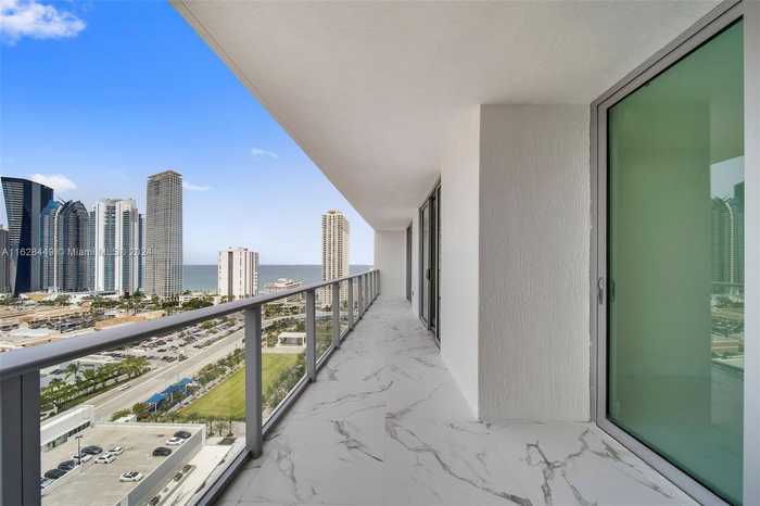 photo 2: 300 Sunny Isles Blvd Unit 2103, Sunny Isles Beach FL 33160