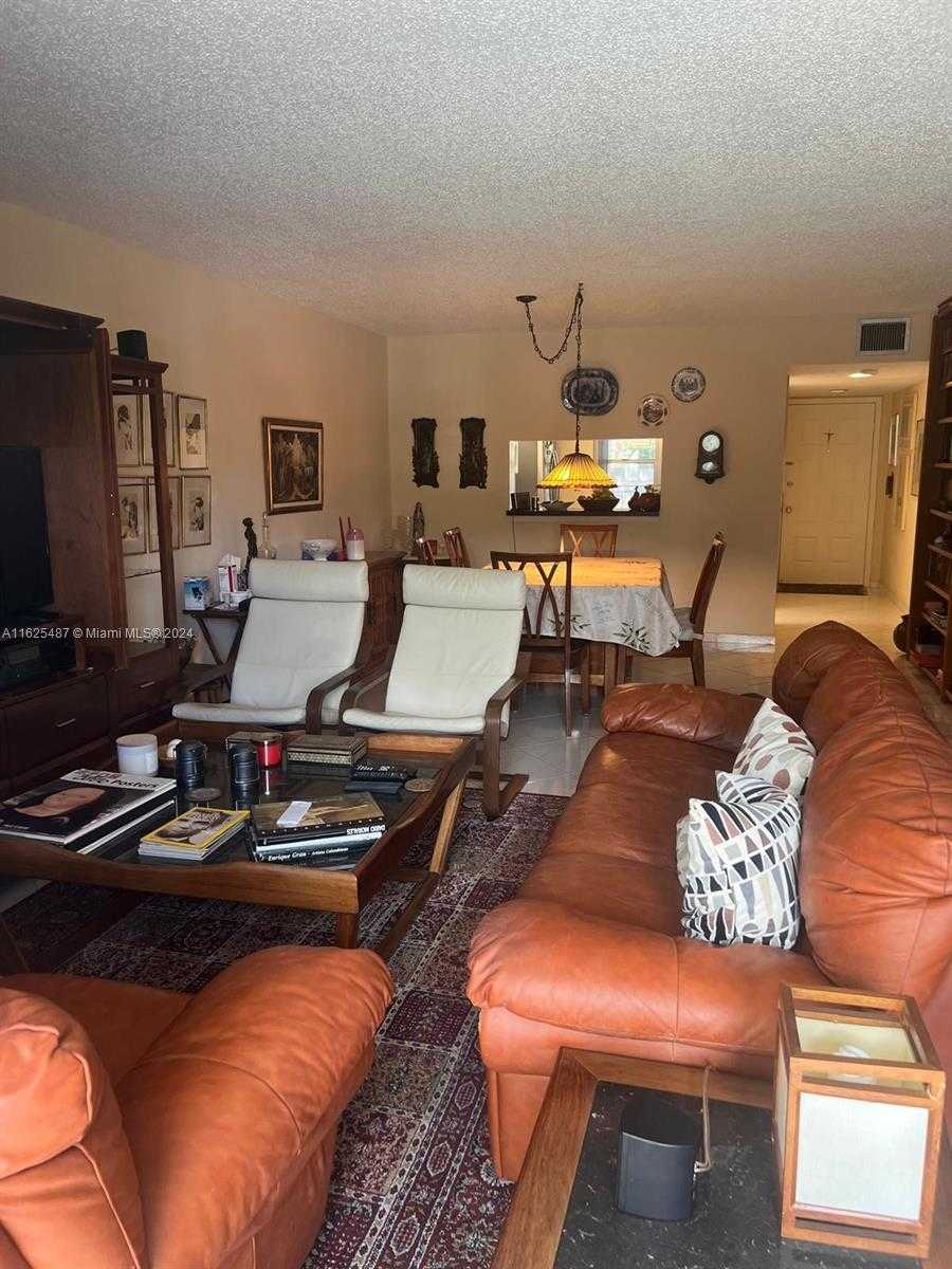 photo 3: 1200 SW 130th Ave Unit 205G, Pembroke Pines FL 33027