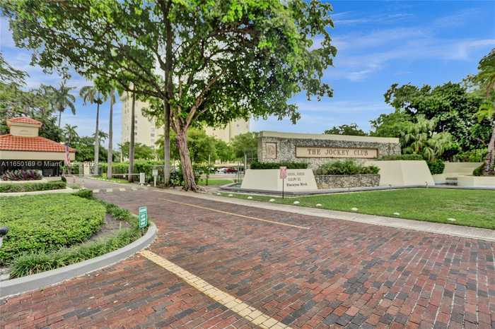 photo 1: 11111 Biscayne Blvd Unit 7F, Miami FL 33181