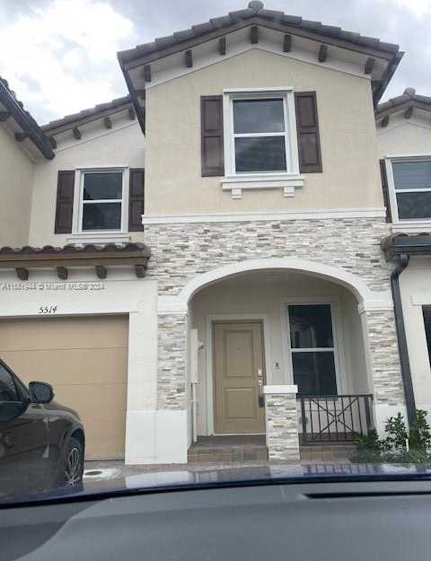 photo 1: 5514 NW 27th St Unit 5514, Lauderhill FL 33313