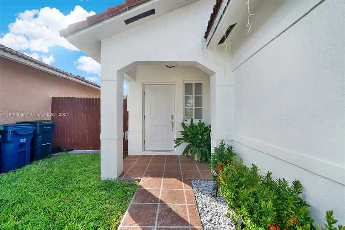 photo 1: 17834 SW 144th Ct, Miami FL 33177