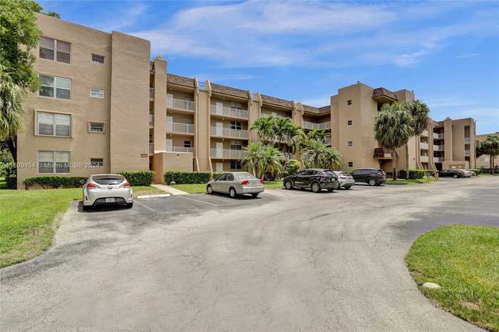 photo 2: Unit 408, Davie FL 33324