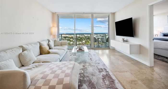 photo 2: 650 West Ave Unit 2104, Miami Beach FL 33139