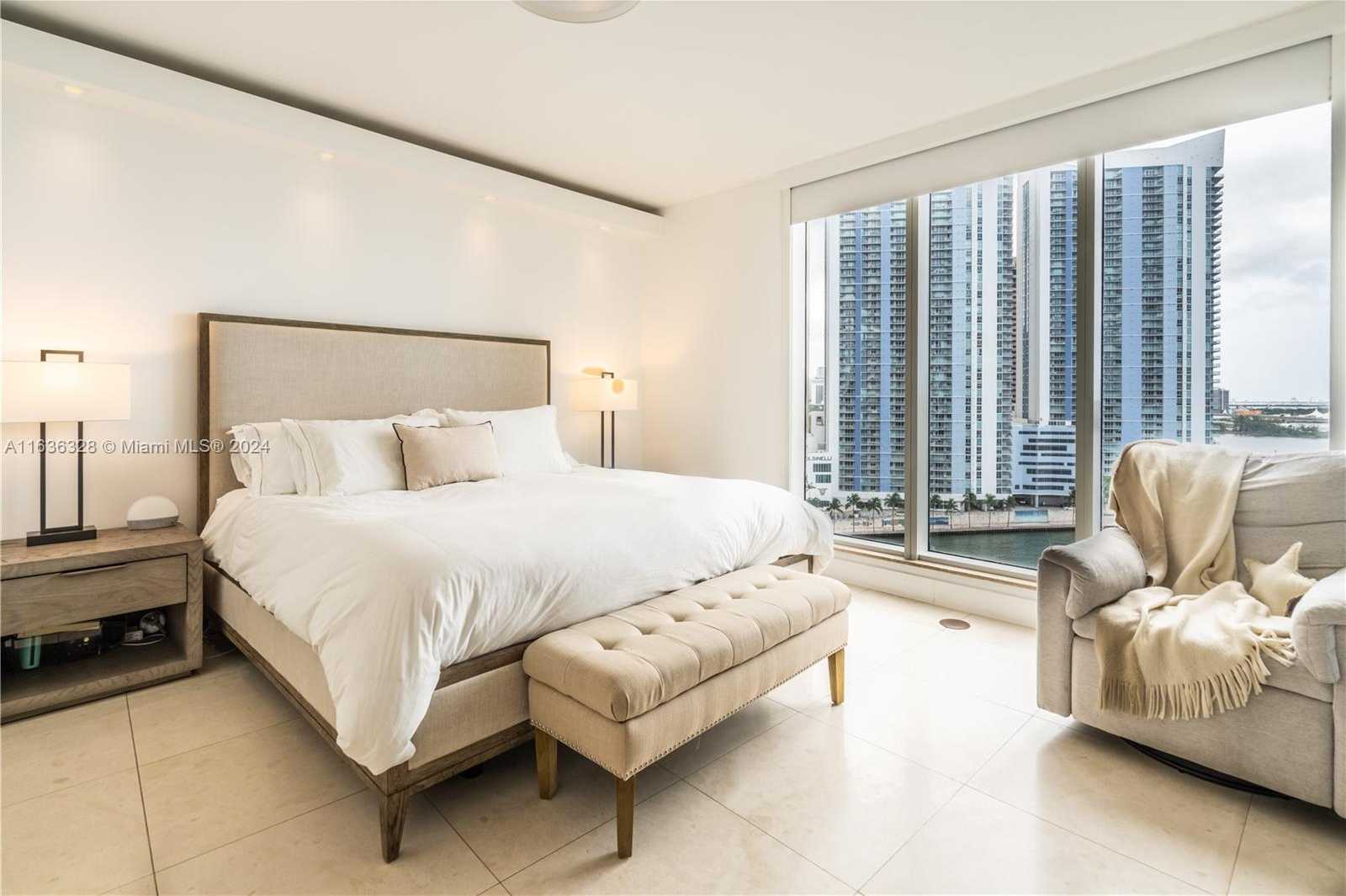 photo 3: 901 Brickell Key Blvd Unit 1508, Miami FL 33131