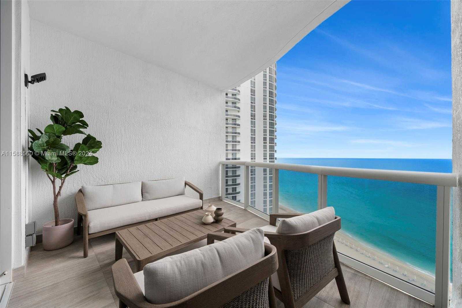 photo 3: 15901 Collins Ave Unit 1604, Sunny Isles Beach FL 33160