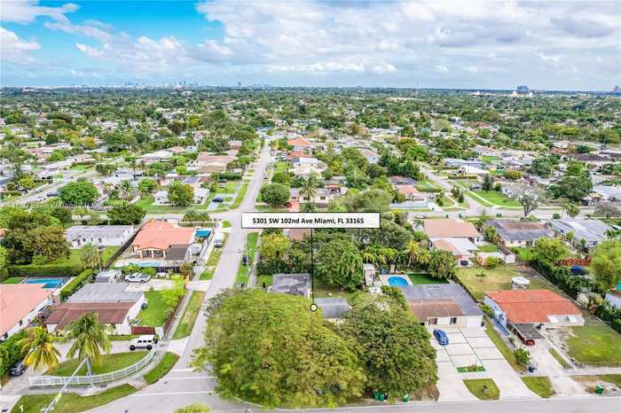 photo 2: 5301 SW 102nd Ave, Miami FL 33165