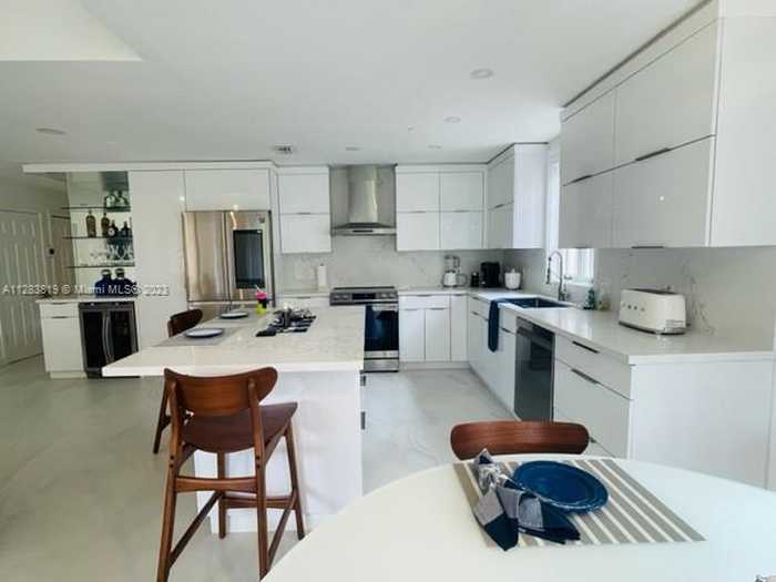 photo 2: 19217 Fisher Island Dr Unit 19217, Miami Beach FL 33109