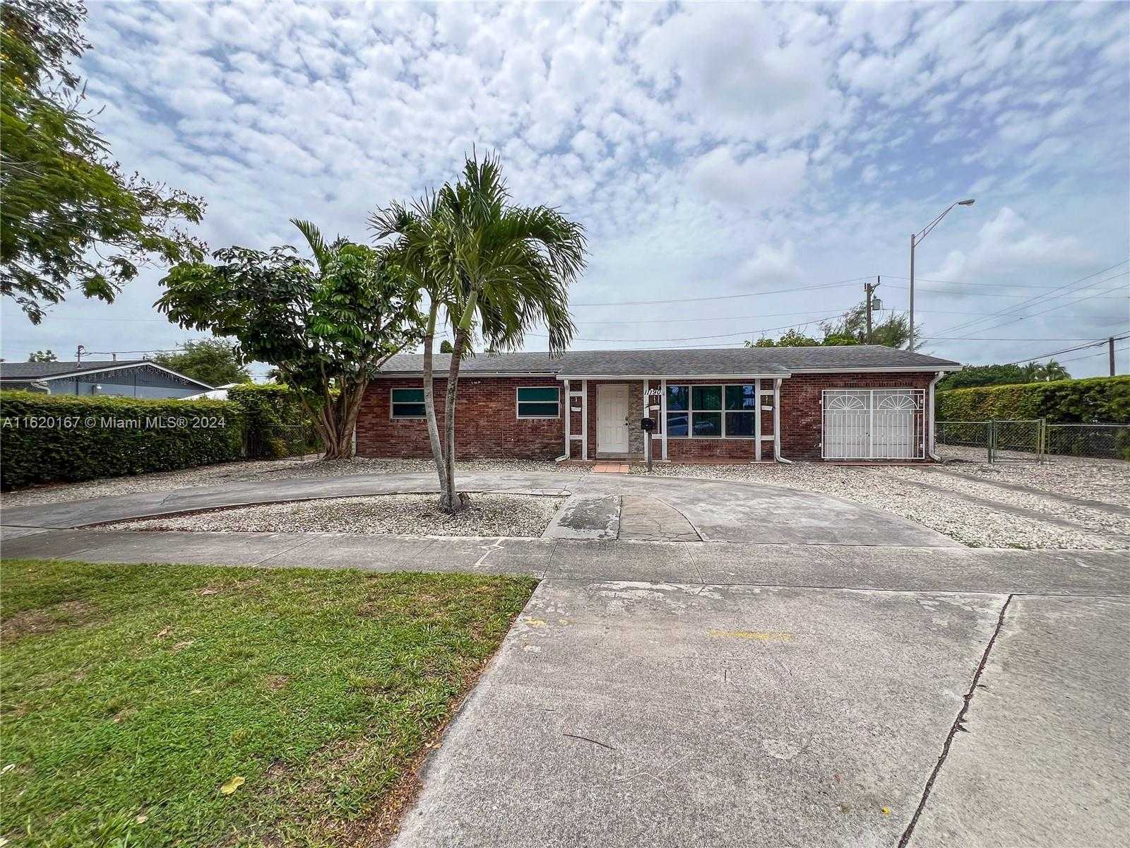 photo 2: 11190 SW 56th St, Miami FL 33165