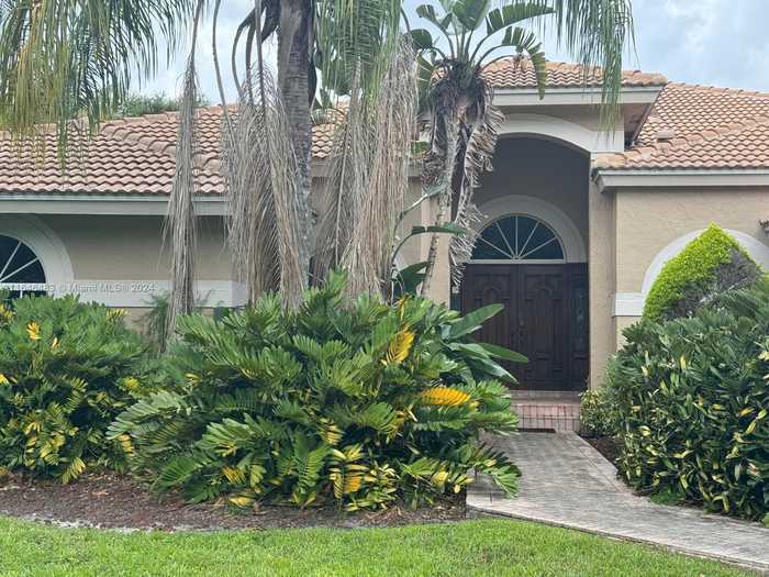 photo 1: 2655 SW 132nd Way, Davie FL 33330