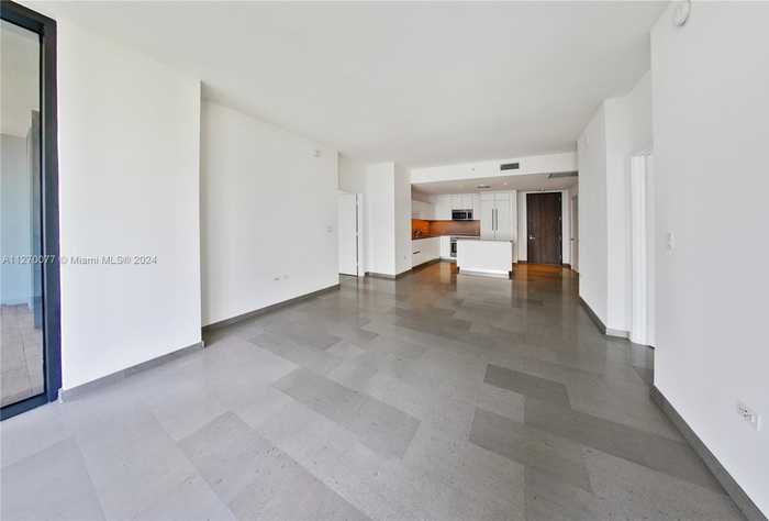 photo 2: 88 SW 7th St Unit 1205, Miami FL 33130