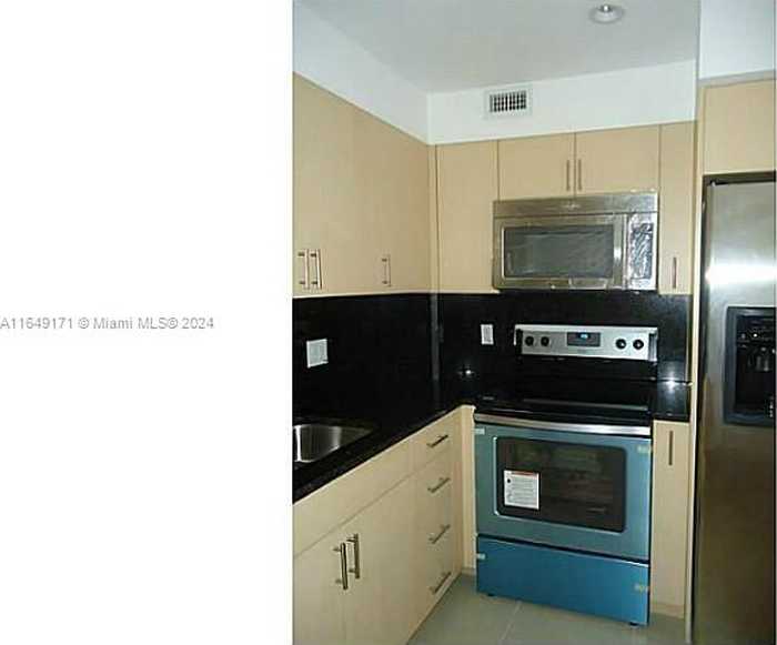 photo 2: 1950 S Ocean Dr Unit 3J, Hallandale Beach FL 33009