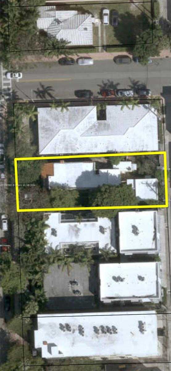 photo 2: 651 Jefferson Ave, Miami Beach FL 33139