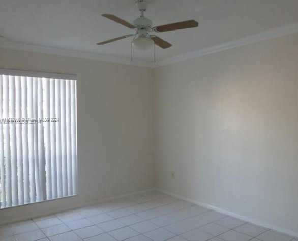 photo 3: 10794 N Kendall Dr Unit B17, Miami FL 33176