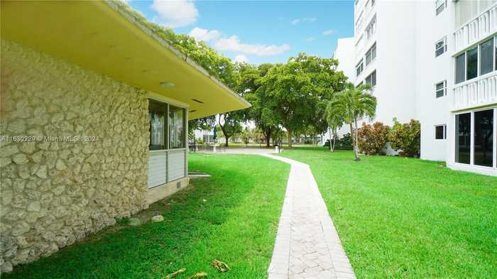 photo 32: Unit 702, Hallandale Beach FL 33009