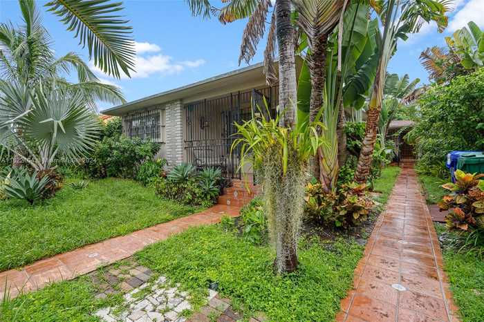 photo 2: 1618 SW 18th St, Miami FL 33145