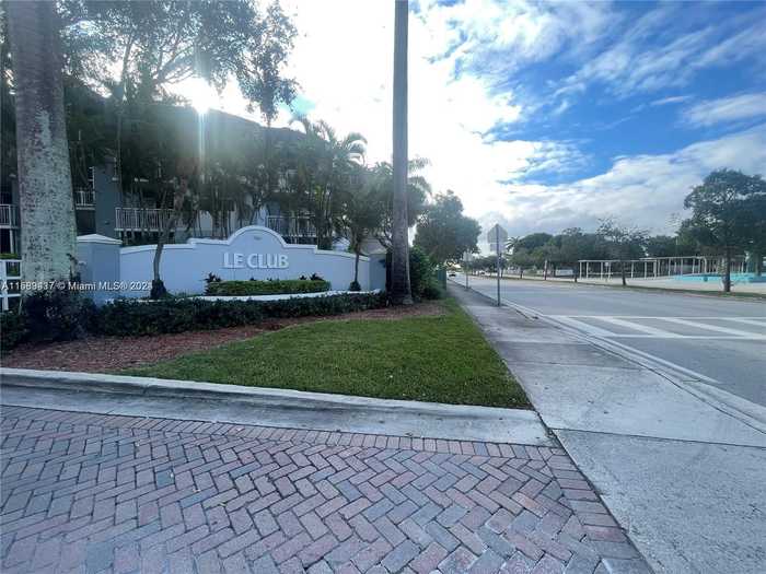 photo 1: 8650 SW 212 ST Unit 101, Cutler Bay FL 33189