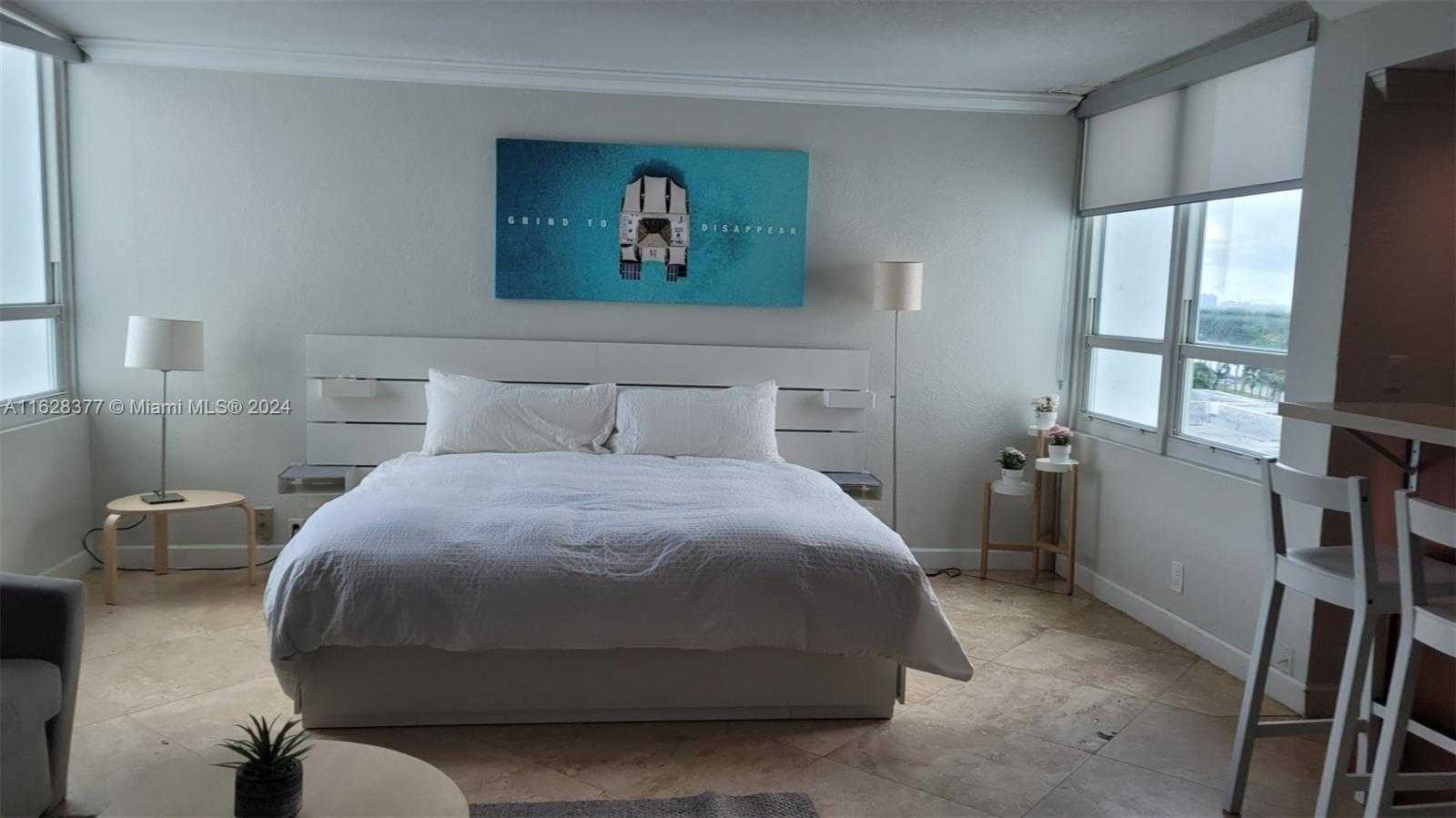 photo 1: 5445 Collins Ave Unit 504, Miami Beach FL 33140