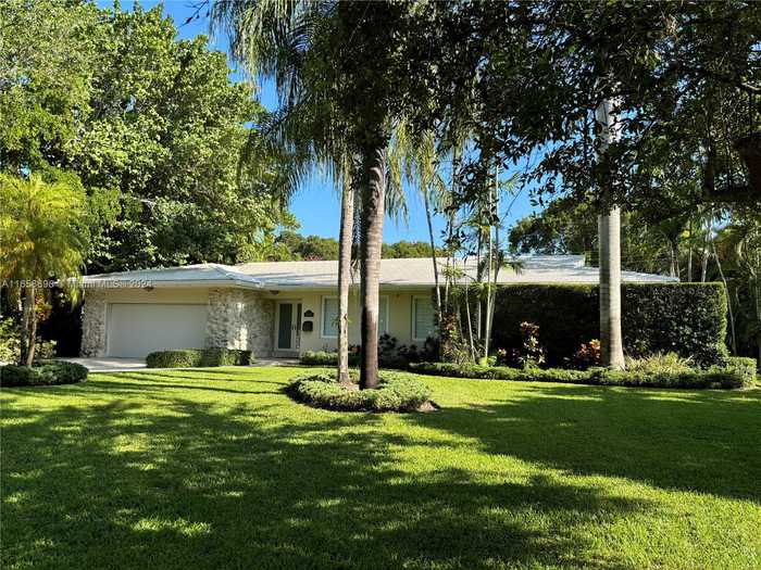 photo 1: 1121 Hardee Rd, Coral Gables FL 33146