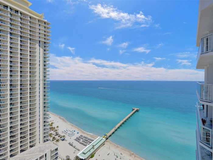 photo 17: 16485 Collins Ave Unit ph35, Sunny Isles Beach FL 33160