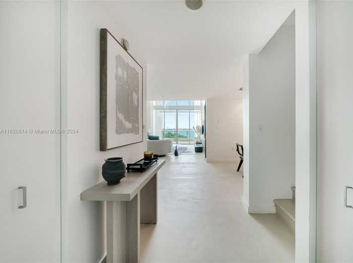 photo 1: 900 Biscayne Blvd Unit 905, Miami FL 33132