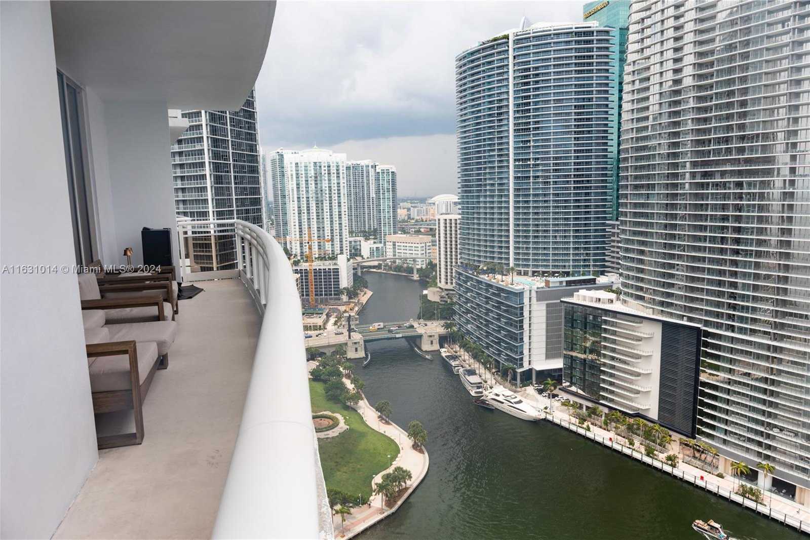 photo 2: 901 Brickell Key Blvd Unit 3206, Miami FL 33131