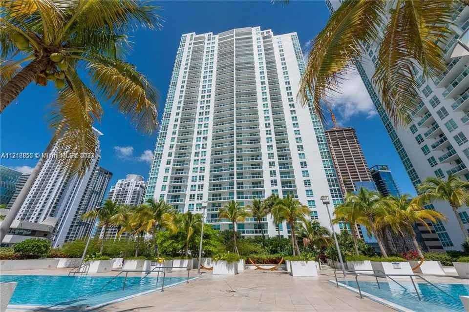 photo 1: 485 Brickell Ave Unit 2504, Miami FL 33131