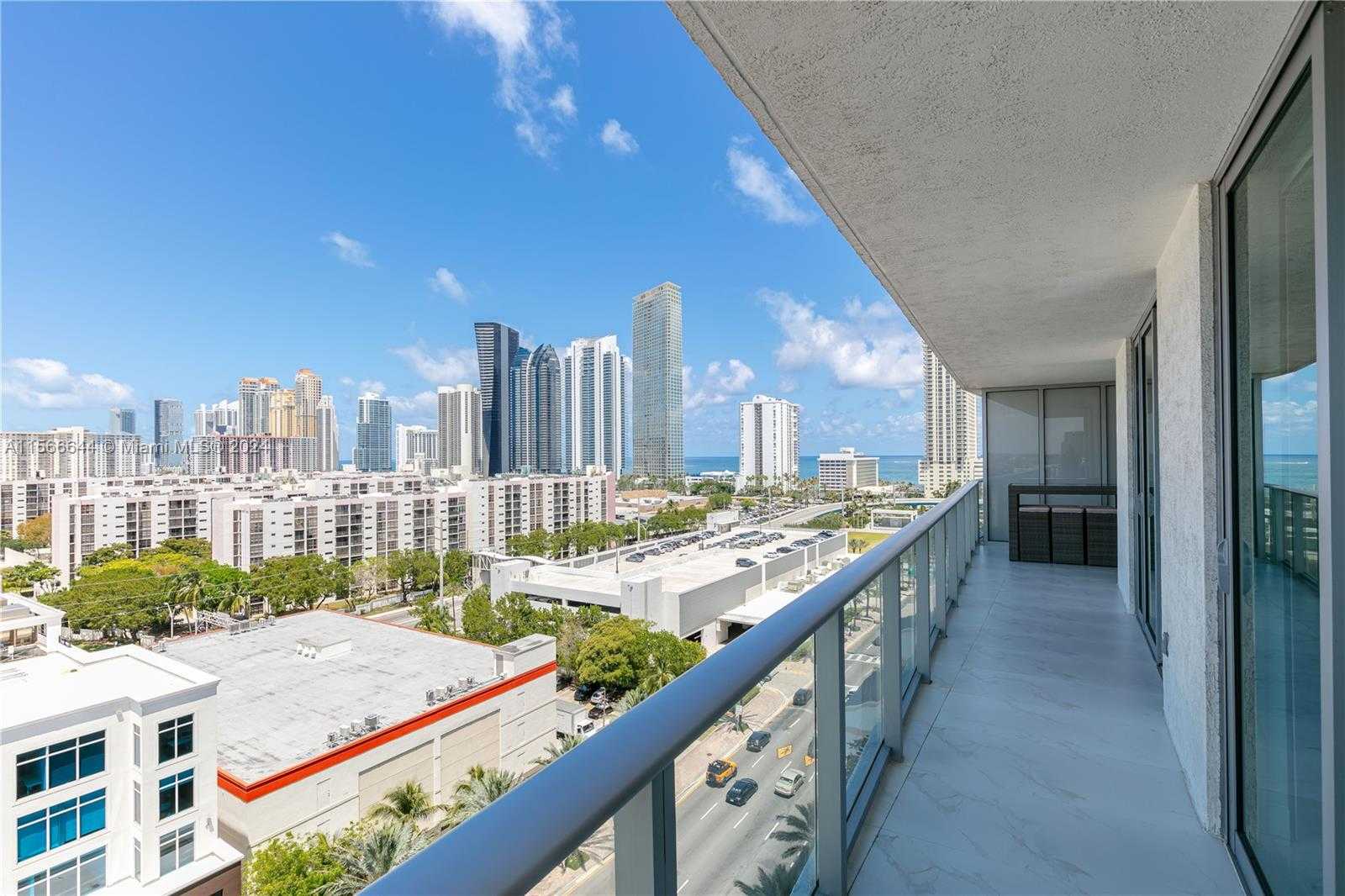 photo 3: 330 Sunny Isles Blvd Unit 5-1103, Sunny Isles Beach FL 33160