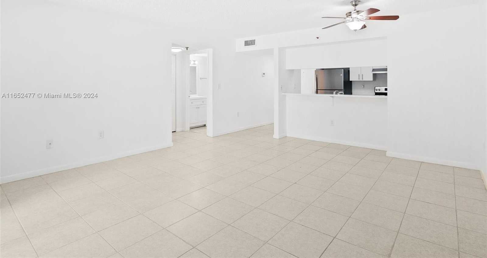 photo 3: 800 N Miami Ave Unit E-205, Miami FL 33136