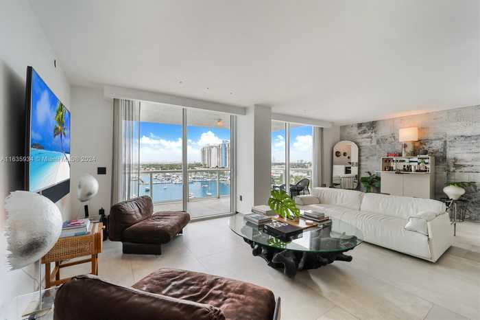 photo 1: 10 Venetian Way Unit 1103, Miami Beach FL 33139