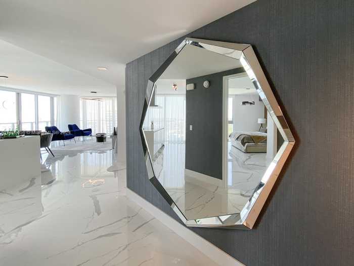 photo 2: 330 Sunny Isles Blvd Unit 5-2101, Sunny Isles Beach FL 33160