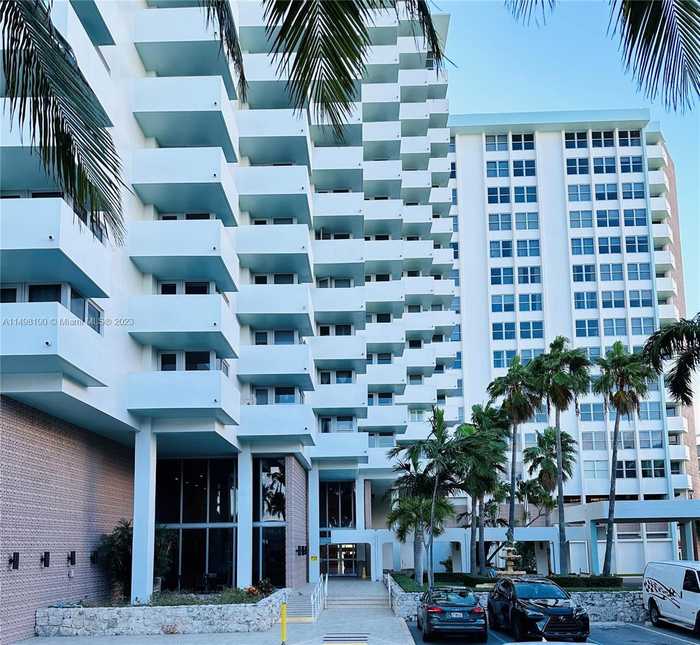 photo 1: 2899 Collins Ave. Unit PHP, Miami Beach FL 33140