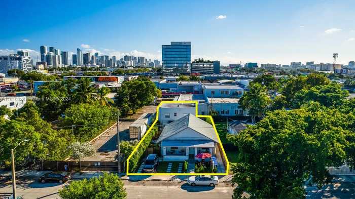 photo 1: 548 NW 30th St, Miami FL 33127