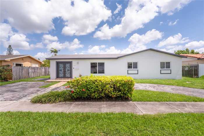 photo 1: 12763 SW 45th Ter, Miami FL 33175