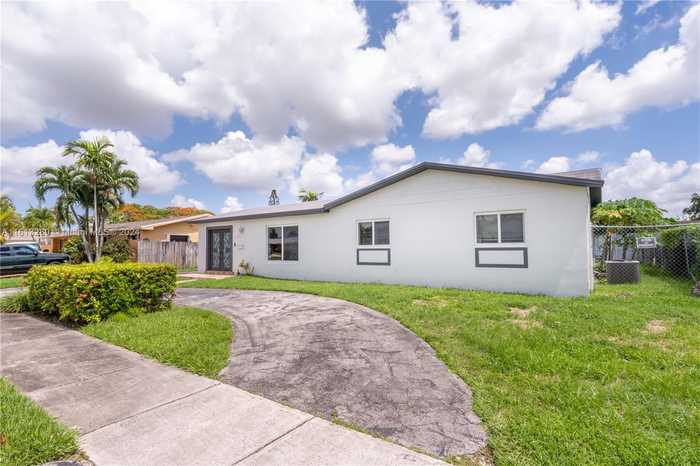 photo 2: 12763 SW 45th Ter, Miami FL 33175