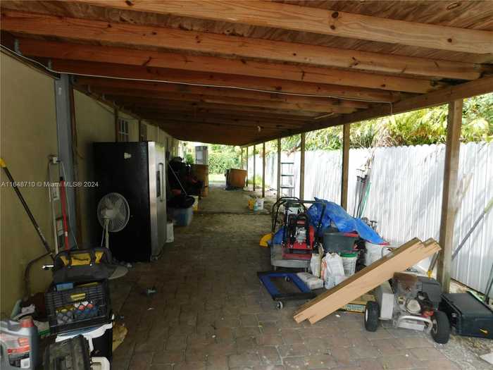 photo 2: 3828 NW 19  Ave, Miami FL 33142