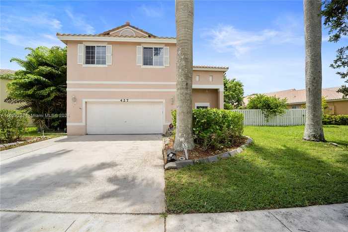 photo 1: 427 SW 191st Ter, Pembroke Pines FL 33029