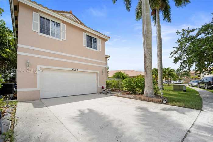 photo 2: 427 SW 191st Ter, Pembroke Pines FL 33029