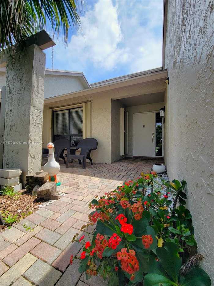 photo 18: 8300 NW 51st Ct, Lauderhill FL 33351