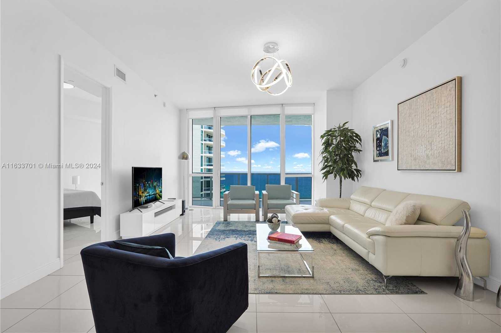 photo 1: 16001 Collins Ave Unit 1903, Sunny Isles Beach FL 33160